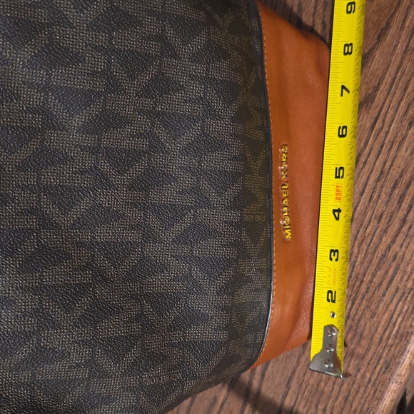 💥💥💥Michael Kors Brown MK Logo Chestnut Leather Accent Shoulder Bag Crossbody - Picture 14 of 16
